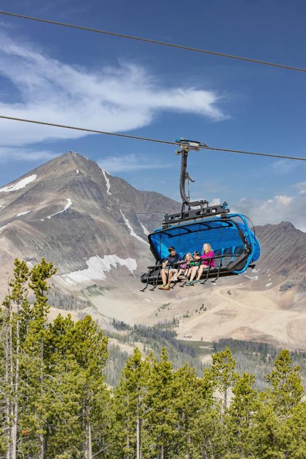 Whitewater Inn Big Sky Bagian luar foto